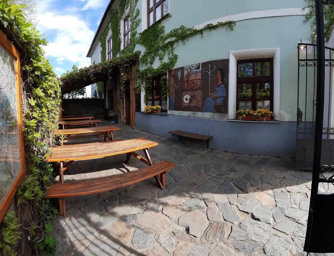 Penzion a restaurace U Hájků Nové Dvory Esterno foto